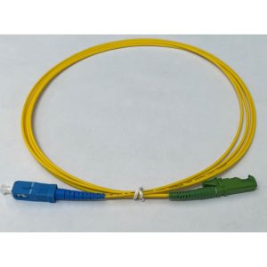 Patchcord SC/UPC- E2000/APC SIMPLEX SINGLE MODE ) 2m